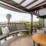 Gorgeous 3Bedroom Green Point Home