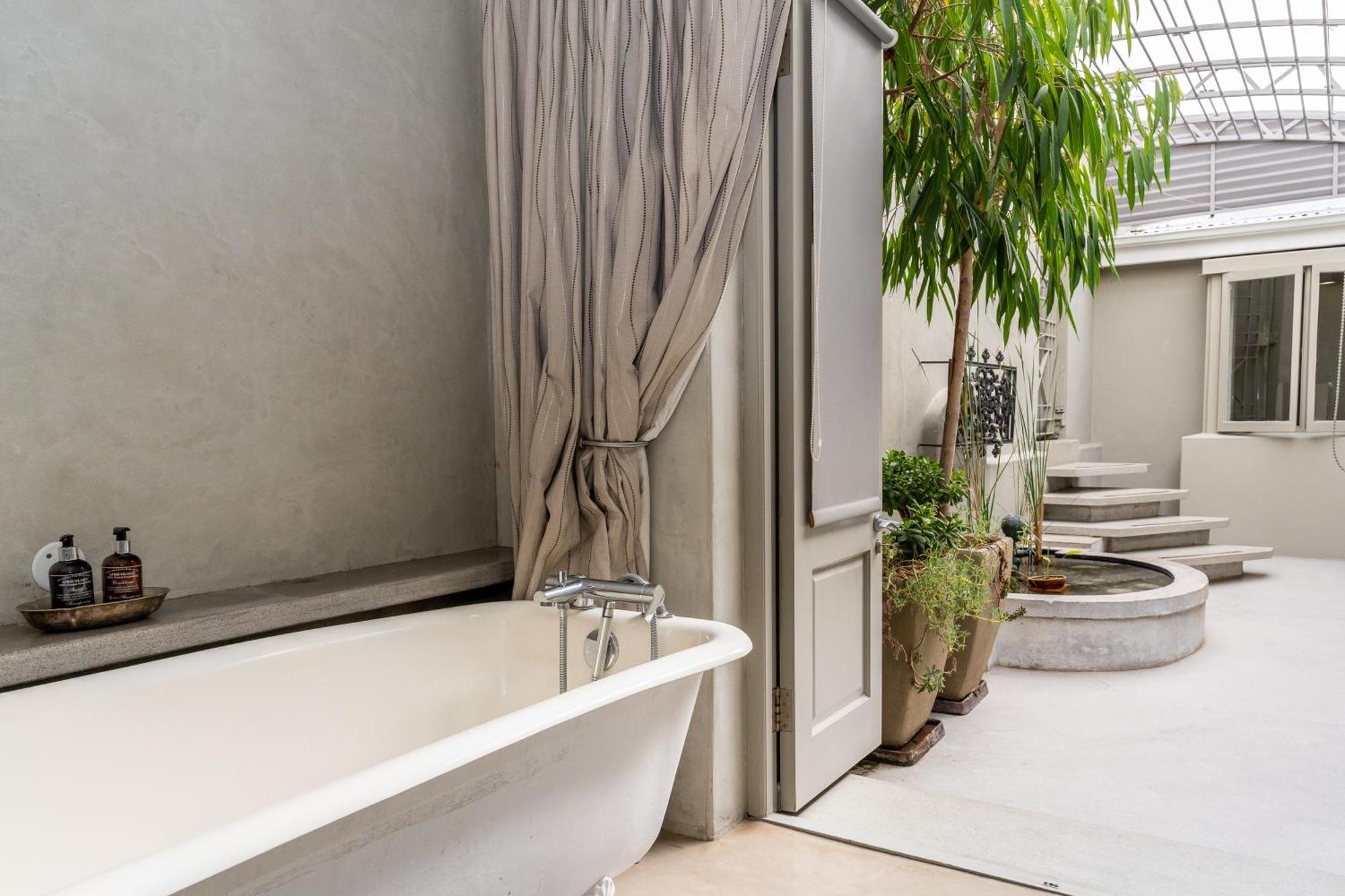 Gorgeous 3bedroom Point